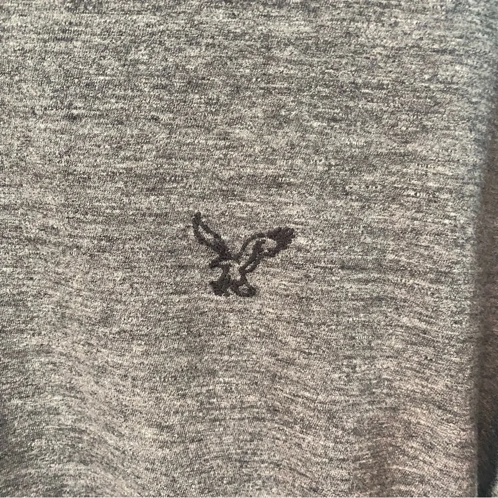 Men’s American Eagle Outfitters Heather Gray Short Sleeve T‎ Shirt Size Medium